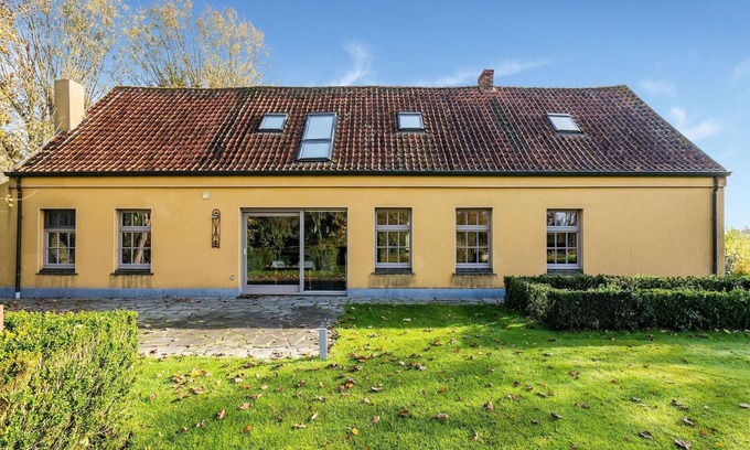 Zedelgem House | Rural House in Aartrijke near Wijnendale Castle