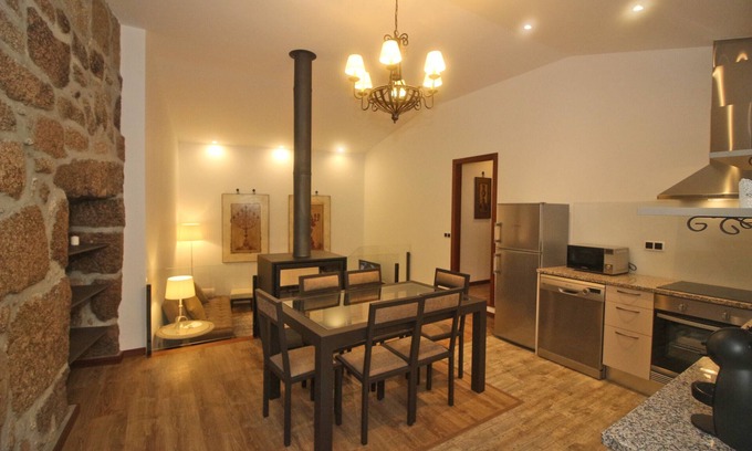 Covide Cottage | Rural house in geres for 4 people with fireplace