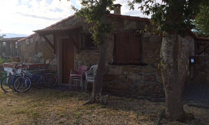 Tomino Cottage | Rural house with large enclosed farm and outdoor grill