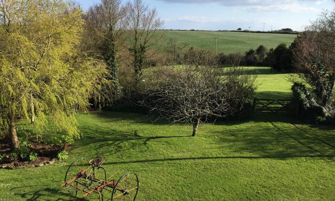 Grampound Cottage | Rural peace close to 6 Roseland beaches, with log burner and summerhouse