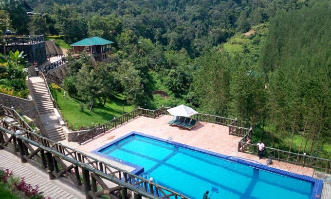 Western Region Cabin | Rushaga Gorilla Lodge