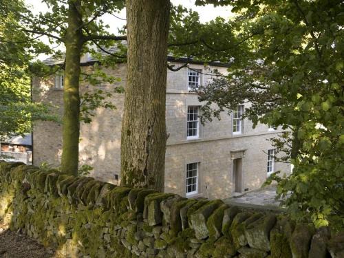 Peak District Bed & Breakfast | Rushop Hall