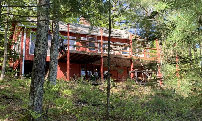 Three Lakes Cabin | Rustic Cabin Retreat