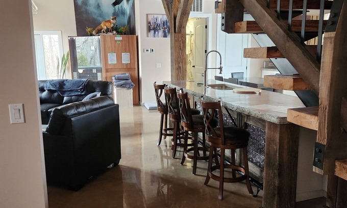 New Bothwell Cabin | Rustic elegance
