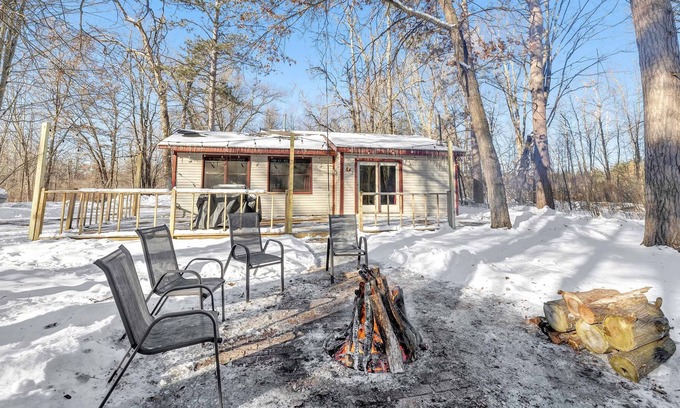 Crivitz Cabin | Rustic Private Cottage - The Perfect Woodland Retreat but just Minutes to Town by RedAwning