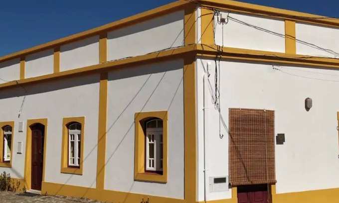 Carvalhinhos House | Rustic Village House for Nature Lovers