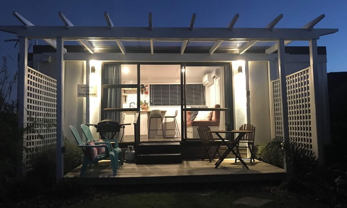 Tamahere Cabin | Rustling Oaks Tropical Tiny House