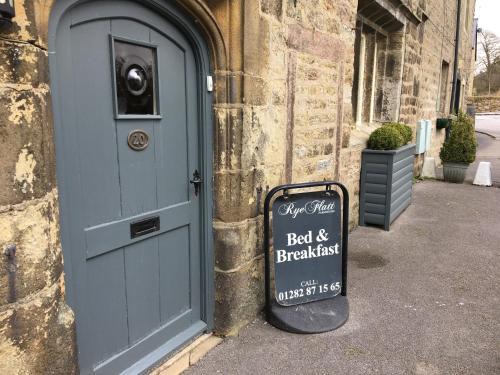 Laneshaw Bridge Bed & Breakfast | Rye Flatt Bed and Breakfast