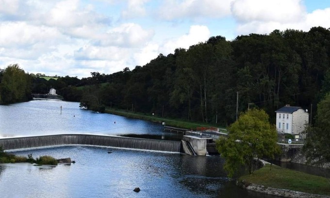 Montflours House | Séjour en Bords de Rivière Entre Laval et Mayenne