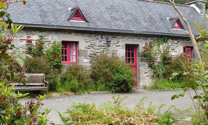 Saint-Urbaine House | Séjour en Pleine Nature