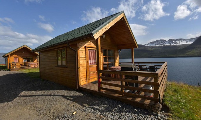 Mjoifjorur House | Sólbrekka Holiday Homes