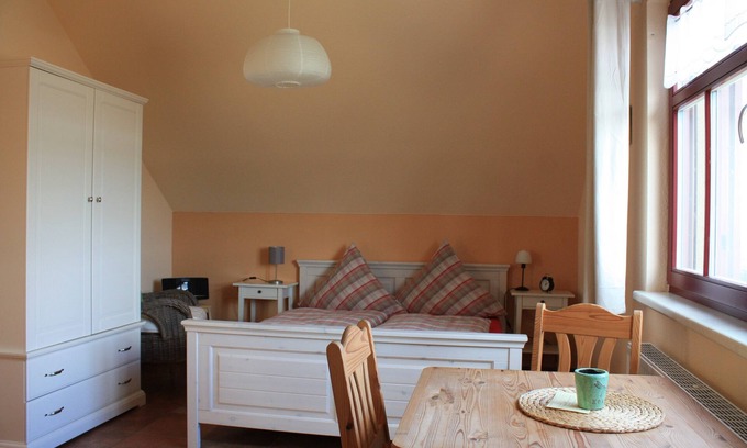 Sielow Apartment | Südhof Döbbrick, holiday room