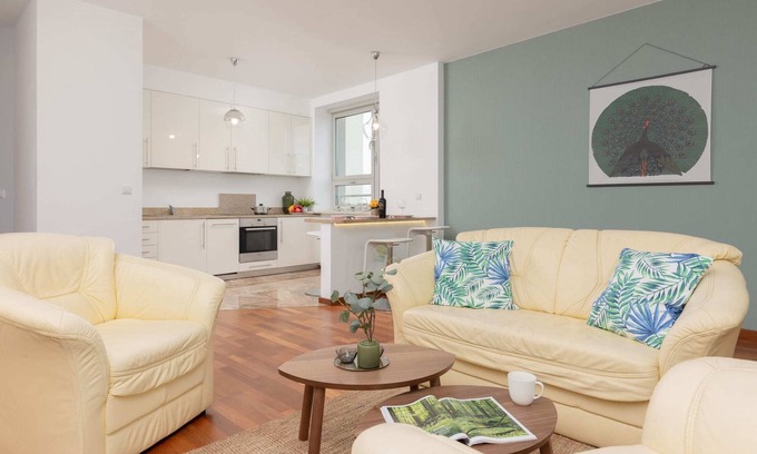 Muranow Apartment | Słomińskiego 5 | Near Dworzec Gdański | 2 Bedroom