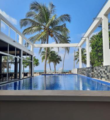 Marawila Hotel | Saara Beach Hotel