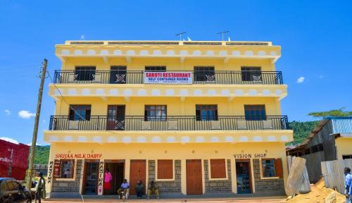 Mai Mahiu Hotel | Saboti Hotel