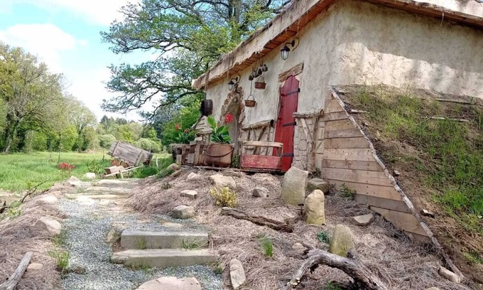 Saint-Sulpice-les-Feuilles Ski Chalet | "sacquet" house ans his nordic bath