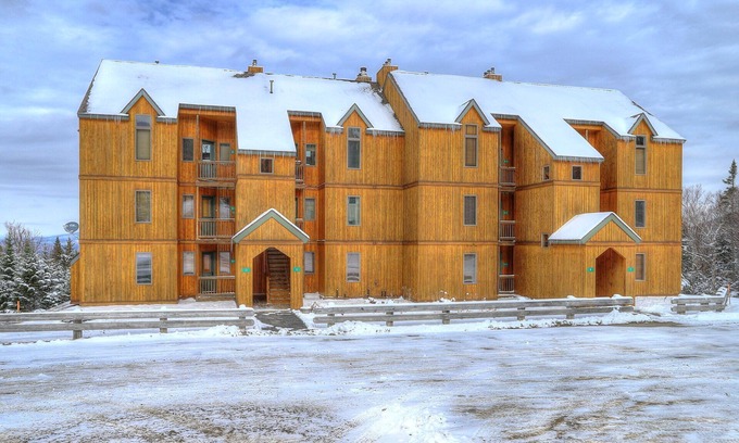 Rangeley House | Saddleback - South Branch Condo 7-1