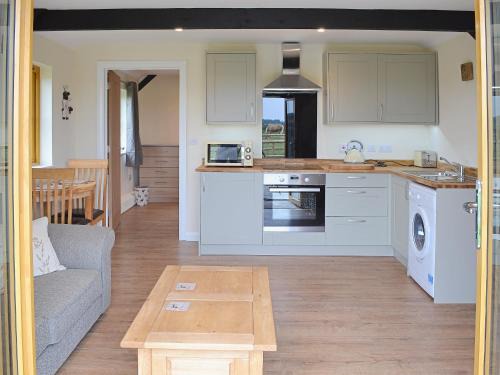 Denton House | Saddlers Cottage