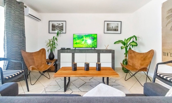 St Gilles-les-Bains Apartment | Safari - Renovated apartment near Roches Noires - Saint Gilles