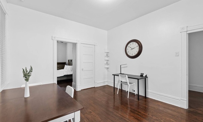 Shaw Apartment | Safe and Cozy Apartment in Shaw Historic District