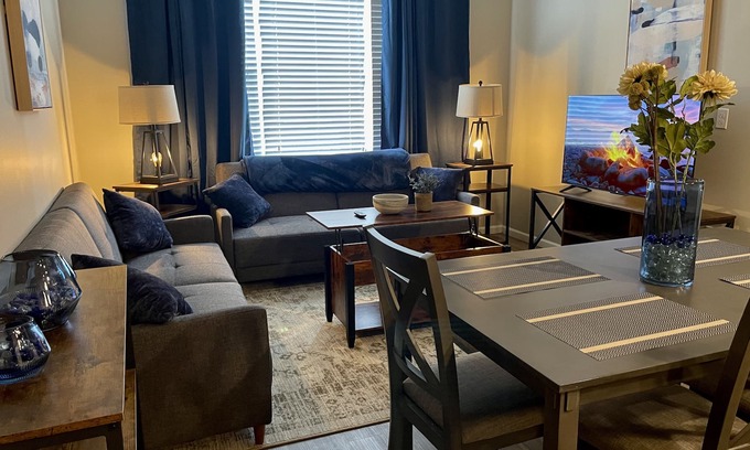 Town and Country Apartment | Safe & Desireable Des Peres