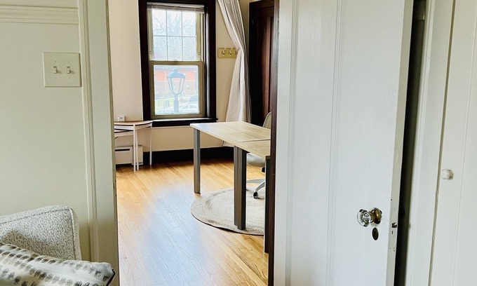 Highland Park Apartment | Safe & Secure Parkview-Sleep Sanctuary+Kitchen