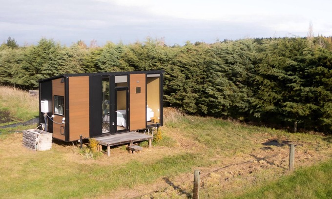 West Eyreton House | Saffrondaze Farmstay by Tiny Away