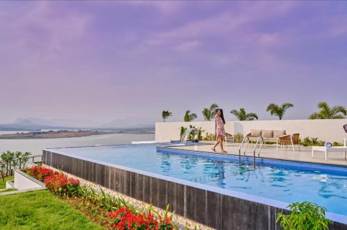 Igatpuri Villa | SaffronStays Sol Crest