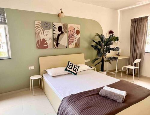 Koregaon Park Apartment | Sage : Private Studio Room in Koregaon Park