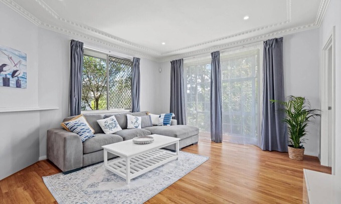 Point Frederick House | Sailors Cove | Pet Friendly