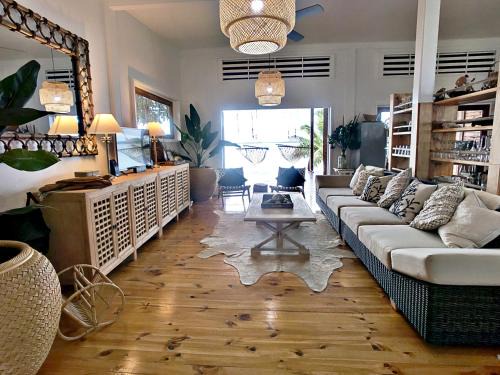 Aore Island House | Sails Beach House