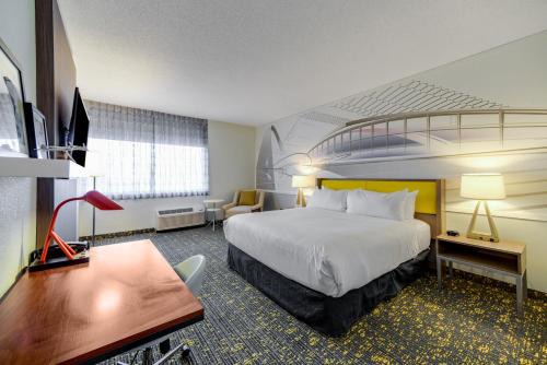 Airport Township Hotel | Saint Louis Airport Hotel