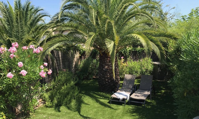 Cote d'Azur- French Riviera House | SAINT-TROPEZ IN PEACE, CHARMING AIR CONDITIONED HOUSE