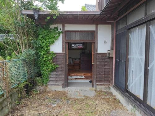 Karatsu House | Sakura
