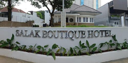 Bogor Tengah Hotel | Salak Boutique Hotel Managed by Salak Hospitality