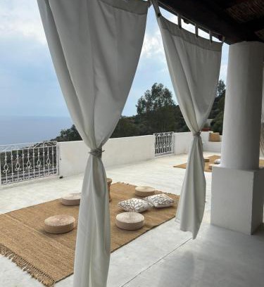 Rinella House | Salina Castel Vinci