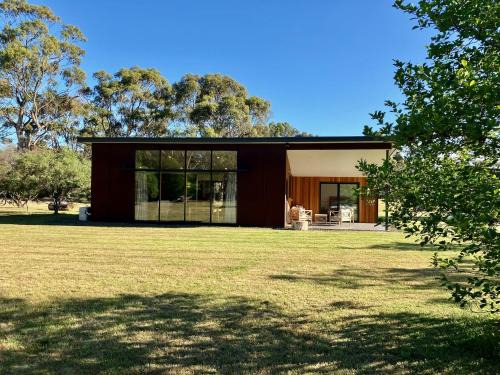 Marion Bay House | Salt House Brand New Bayside Accommodation