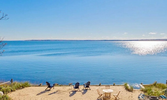 Aquebogue House | "Salt & Serenity" - Absolute Beachfront Retreat on the North Fork