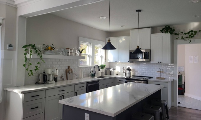 Tillamook House | Saltline Retreat
