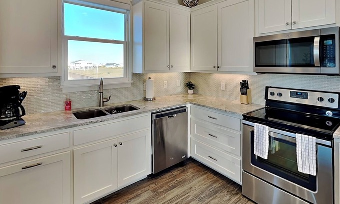 Rockport Cottage | Salty Sunrise