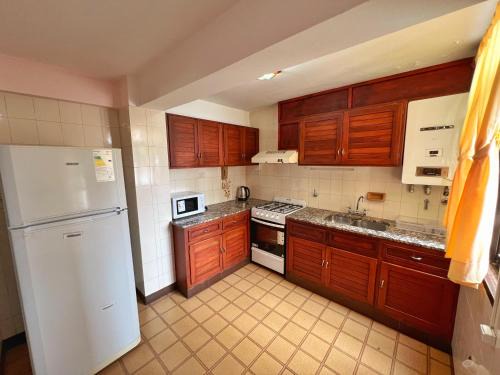 Barrio Centro Apartment | Samaraña - Amplio Departamento