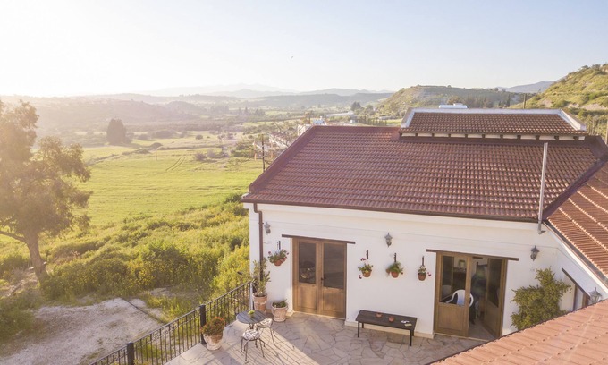Anafotida Cottage | SAMAREITIDOS LIGHT COTTAGE - BLUE