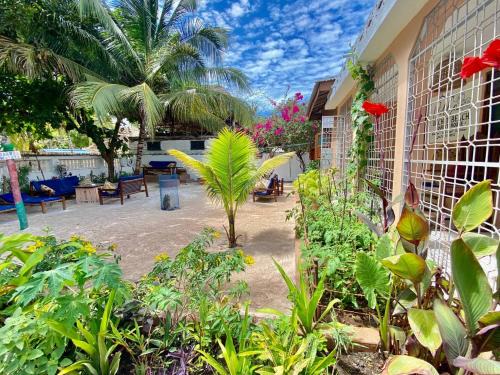 Bwejuu Beach Bed & Breakfast | Samsara Beach House