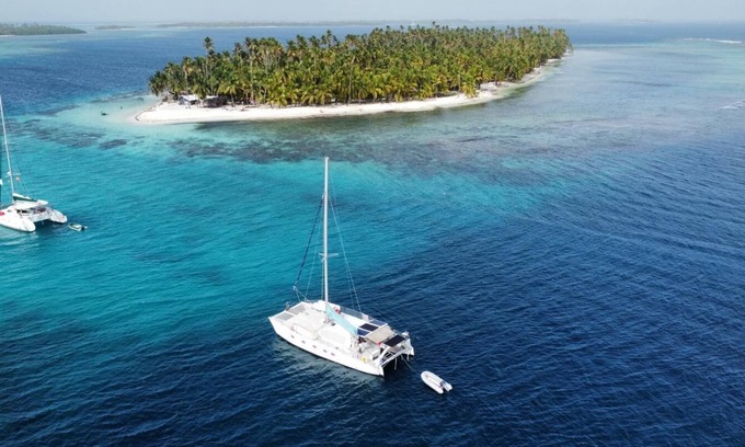 Carti Boat Rental | San Blas Kids Friendly Private Catamaran. All inc+WiFi+playground.
