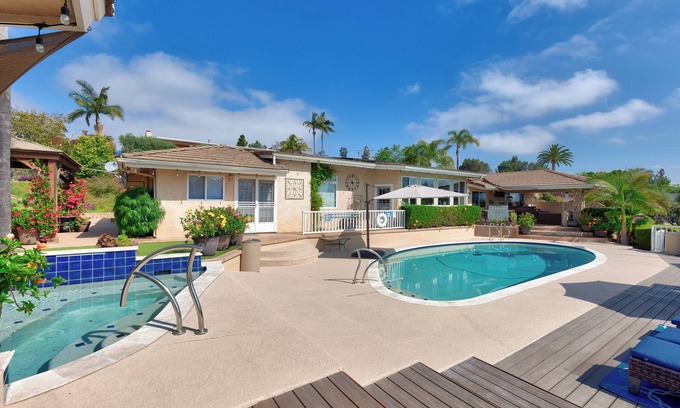 El Cajon House | *San Diego Oasis* Sunrise Views Pool Spa Sleeps 13