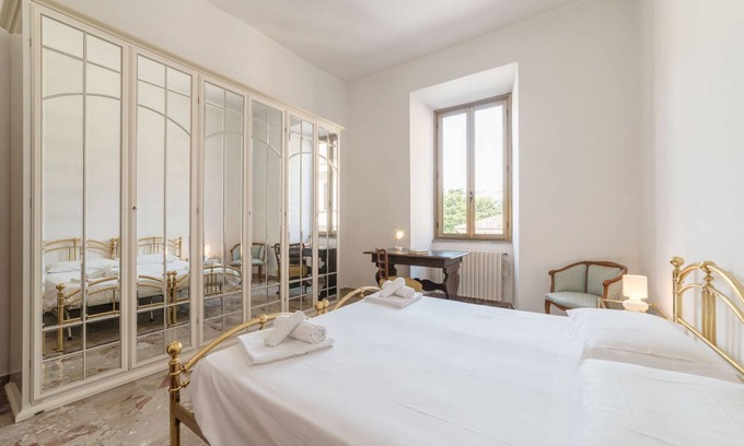 Esquilino Apartment | San Giovanni's House