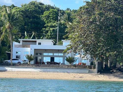 Merida Villa | Sand Castle Villa - Classic Beachfont Luxury
