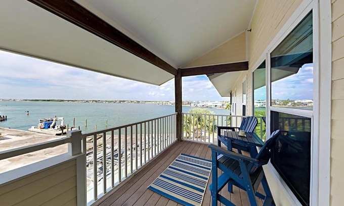 Key Allegro Apartment | Sand Dollar Unit C3