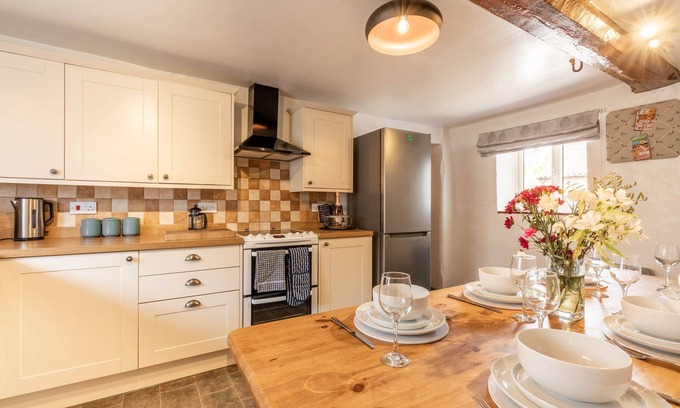 Thorpe Market Cottage | Sand Pit Cottage - Norfolk Holiday Properties!