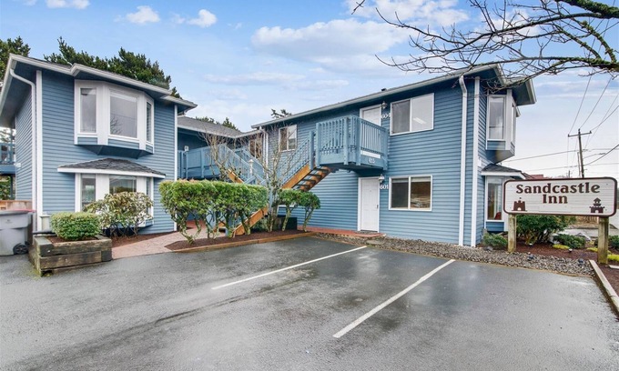 Downtown Cannon Beach House | Sandcastle Inn #605 - Beachcomber Vacation Homes